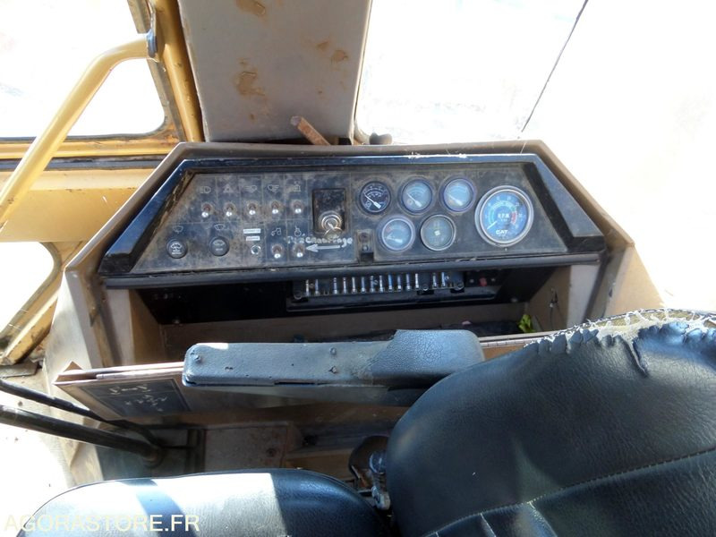 Chargeuse pelleteuse caterpillar 428 -1992- 13000h (N2TRPL) - Retroexcavadora: foto 5 Chargeuse pelleteuse caterpillar 428 -1992- 13000h (N2TRPL) - Retroexcavadora: foto 5