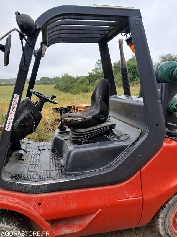 Chariot élévateur Fenwick Linde H35T 3.5T - Carretilla elevadora de gas: foto 5 Chariot élévateur Fenwick Linde H35T 3.5T - Carretilla elevadora de gas: foto 5