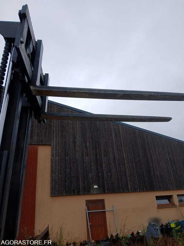 Chariot élévateur Fenwick Linde H35T 3.5T - Carretilla elevadora de gas: foto 3 Chariot élévateur Fenwick Linde H35T 3.5T - Carretilla elevadora de gas: foto 3