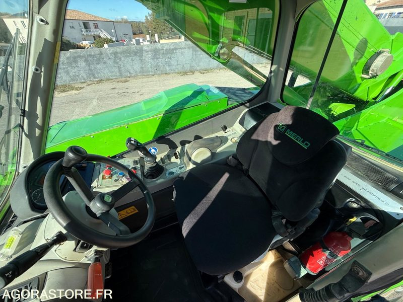 Manipulador telescópico Chariot télescopique MERLO P40.17: foto 20