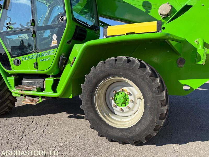 Manipulador telescópico Chariot télescopique MERLO P40.17: foto 10