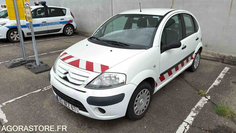 Citroën - C3 - 2009 - 152281KMS - 83BEZ67 - Coche: foto 1 Citroën - C3 - 2009 - 152281KMS - 83BEZ67 - Coche: foto 1
