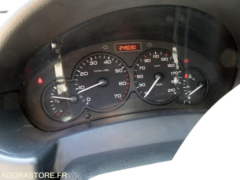 Citroën berlingo 1.6hdi - 249.030km - 2008 (4883KM46) - Furgoneta pequeña: foto 5 Citroën berlingo 1.6hdi - 249.030km - 2008 (4883KM46) - Furgoneta pequeña: foto 5