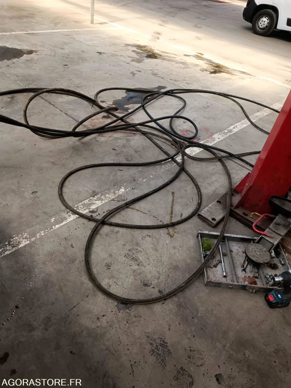 DISTRIBUTEUR HUILE VIDANGE TUYAU 30M POUR STOCKAGE A DISTANCE - Herramienta/ Equipo: foto 4 DISTRIBUTEUR HUILE VIDANGE TUYAU 30M POUR STOCKAGE A DISTANCE - Herramienta/ Equipo: foto 4