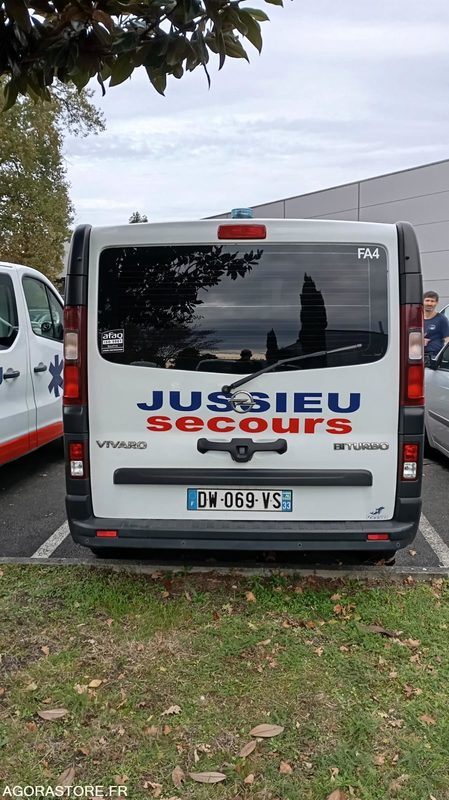 DW-069-VS - Non Roulant - OPEL VIVARO - VASP  - 328 164 Kms - Ambulancia: foto 4 DW-069-VS - Non Roulant - OPEL VIVARO - VASP  - 328 164 Kms - Ambulancia: foto 4