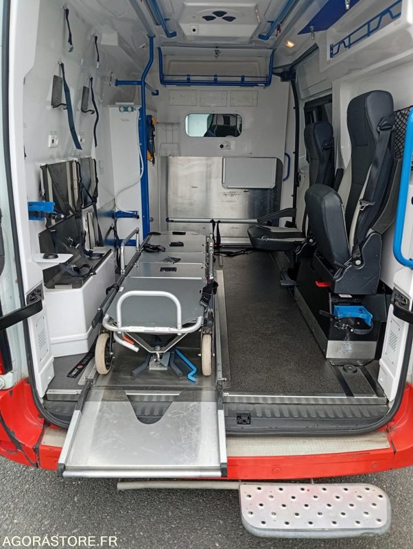 EH-025-LT - Roulant - RENAULT MASTER - VASP - 363 000 Kms - Ambulancia: foto 5 EH-025-LT - Roulant - RENAULT MASTER - VASP - 363 000 Kms - Ambulancia: foto 5