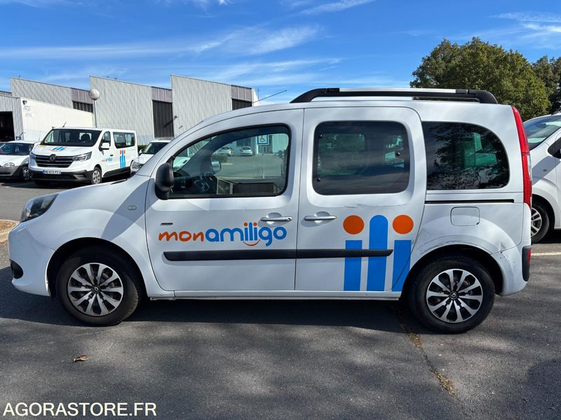 EY-071-HT - Roulant - RENAULT KANGOO II - VP - 196 430 Kms - Coche: foto 3 EY-071-HT - Roulant - RENAULT KANGOO II - VP - 196 430 Kms - Coche: foto 3