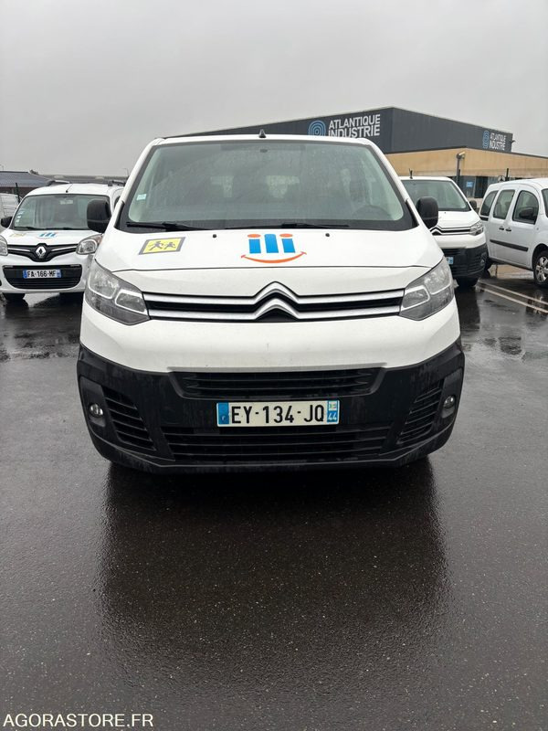 EY-134-JQ - Roulant - CITROEN JUMPY SPACE TOURER - VP - 205 076 Kms - Minibús, Furgoneta de pasajeros: foto 4 EY-134-JQ - Roulant - CITROEN JUMPY SPACE TOURER - VP - 205 076 Kms - Minibús, Furgoneta de pasajeros: foto 4