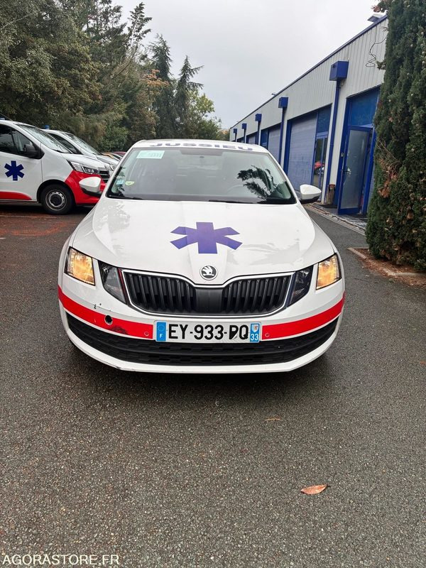 EY-933-PQ - Roulant - SKODA OCTAVIA - VP - 320 000 Kms - Coche: foto 2 EY-933-PQ - Roulant - SKODA OCTAVIA - VP - 320 000 Kms - Coche: foto 2