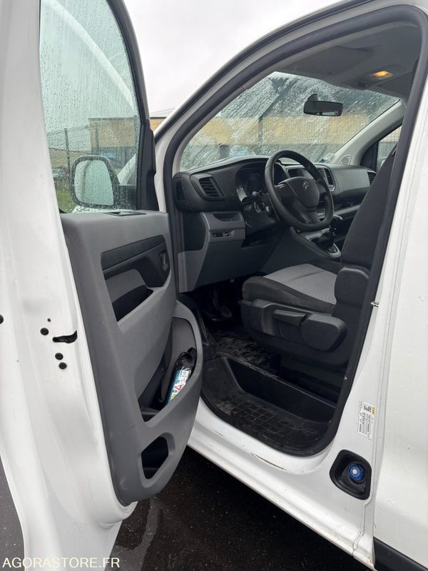 FB-572-MX - Roulant - CITROEN JUMPY SPACE TOURER - VP - 218 682 Kms - Minibús, Furgoneta de pasajeros: foto 5 FB-572-MX - Roulant - CITROEN JUMPY SPACE TOURER - VP - 218 682 Kms - Minibús, Furgoneta de pasajeros: foto 5