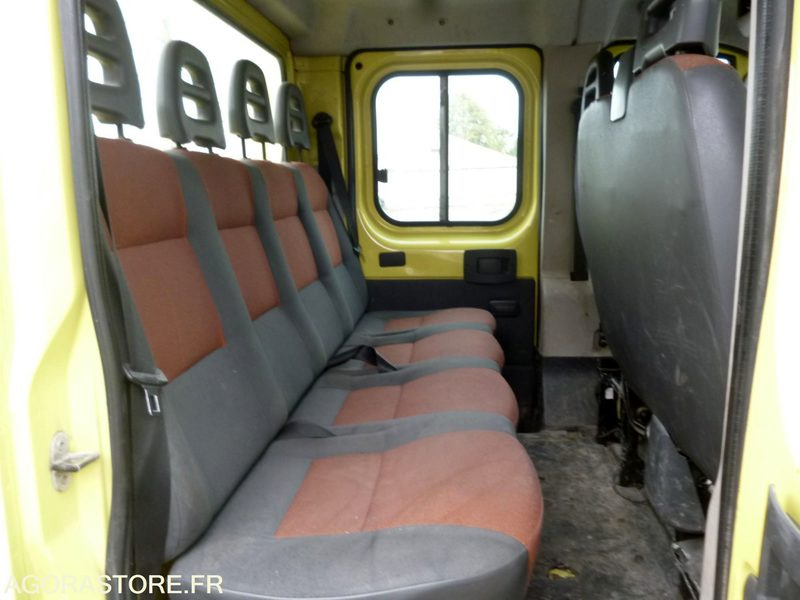 FIAT DUCATO 2.3 JTD 120 BBDC - Furgón: foto 5 FIAT DUCATO 2.3 JTD 120 BBDC - Furgón: foto 5