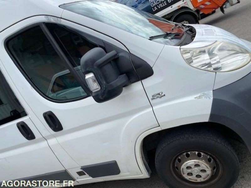 FIAT DUCATO (PAR 3340) - Furgón: foto 4 FIAT DUCATO (PAR 3340) - Furgón: foto 4