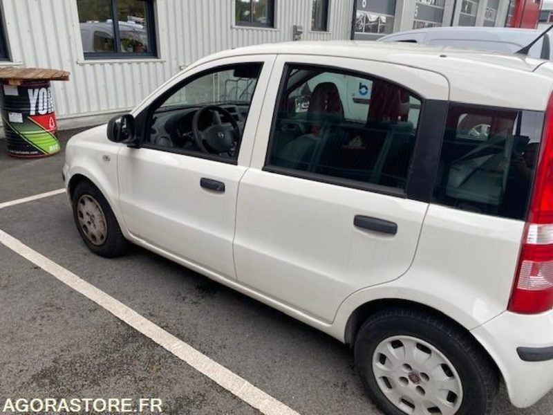 FIAT PANDA ESSENCE (PAR 1427) - Coche: foto 3 FIAT PANDA ESSENCE (PAR 1427) - Coche: foto 3