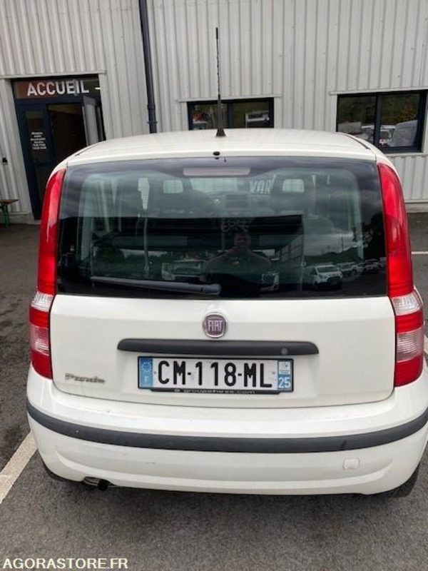 FIAT PANDA ESSENCE (PAR 1427) - Coche: foto 2 FIAT PANDA ESSENCE (PAR 1427) - Coche: foto 2