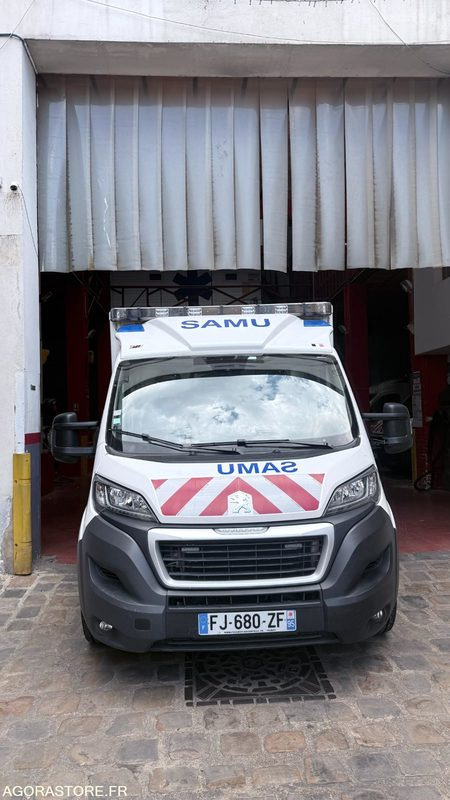 FJ-680-ZF - Non Roulant - PEUGEOT BOXER - SMUR - L3H2 4T - CG KS - 180 000 Kms - Furgón: foto 2 FJ-680-ZF - Non Roulant - PEUGEOT BOXER - SMUR - L3H2 4T - CG KS - 180 000 Kms - Furgón: foto 2