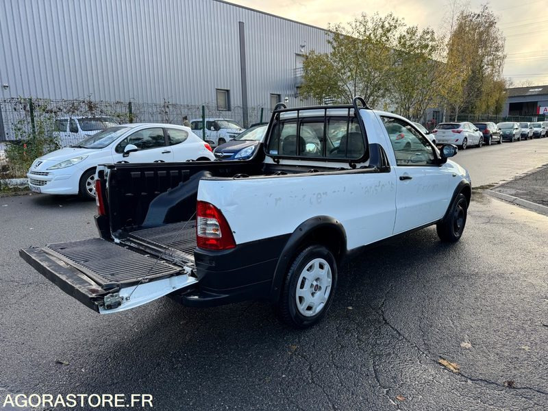 Fiat Strada II Pick Up 1.3 MJTD - Pick-up: foto 5 Fiat Strada II Pick Up 1.3 MJTD - Pick-up: foto 5