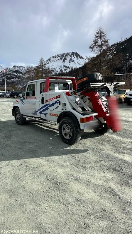 LAND ROVER DEFENDER Pick-up 2.4 Td4 4x4 122cv - Furgoneta: foto 3 LAND ROVER DEFENDER Pick-up 2.4 Td4 4x4 122cv - Furgoneta: foto 3