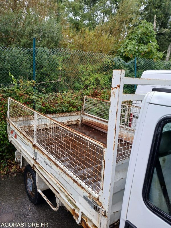 Renault Master benne (55705) - Furgoneta: foto 2 Renault Master benne (55705) - Furgoneta: foto 2