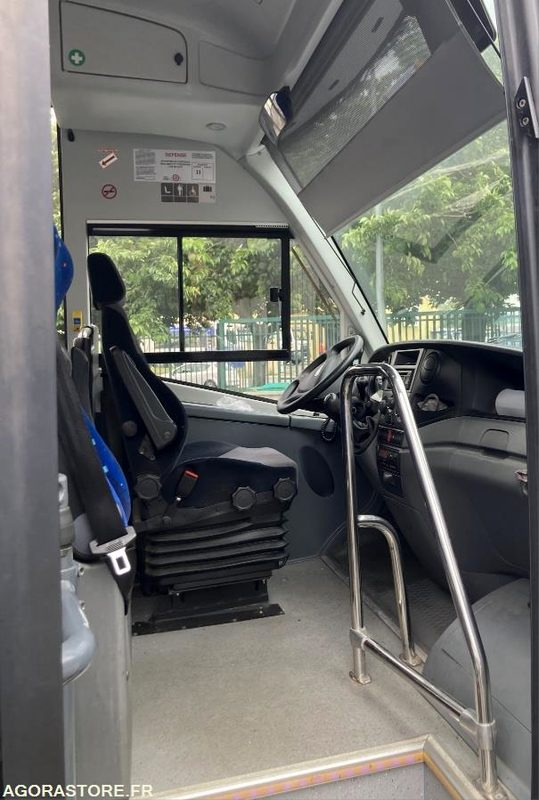 Minibús, Furgoneta de pasajeros IVECO 70C17 DIETRICH CAREBUS - 2014 - 41295 KM: foto 7