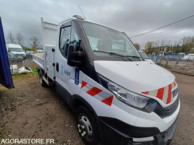 IVECO DAILY 35C14 BENNE - 2018 / 125 000 KM - Furgoneta basculante: foto 3 IVECO DAILY 35C14 BENNE - 2018 / 125 000 KM - Furgoneta basculante: foto 3