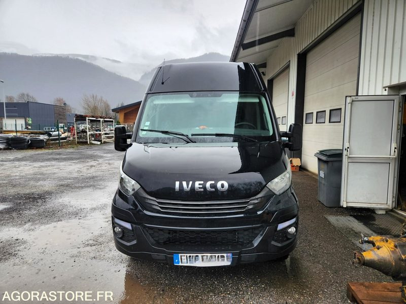 IVECO DAILY 35C21- 2017 / 170000 KM - Furgón: foto 1 IVECO DAILY 35C21- 2017 / 170000 KM - Furgón: foto 1