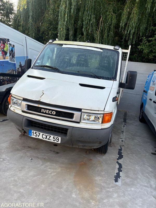 Iveco - Furgoneta basculante: foto 1 Iveco - Furgoneta basculante: foto 1