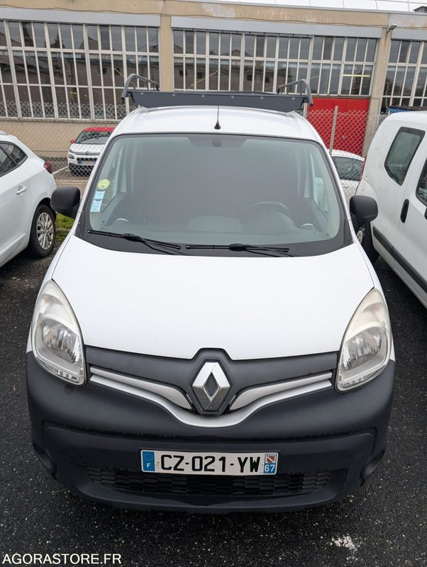 KANGOO de 2013 avec galerie toit et attache remorque - 75 CV - 81 502 KM - Furgoneta pequeña: foto 1 KANGOO de 2013 avec galerie toit et attache remorque - 75 CV - 81 502 KM - Furgoneta pequeña: foto 1