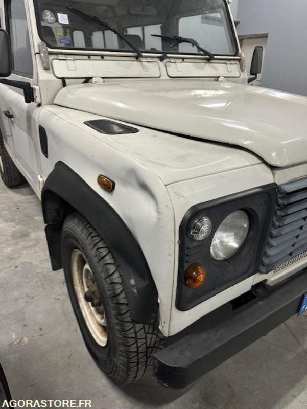 SUV/ Todoterreno LAND ROVER DEFENDER I 110 2.5 Td5 Pickup 122cv BA-266-HR: foto 6