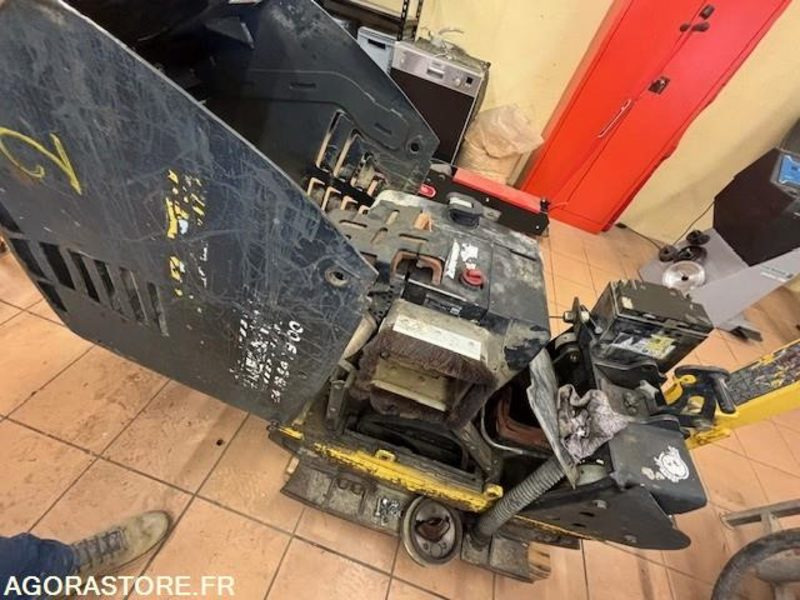 LOT DE 2 PLAQUES BOMAG BPR 60/65D/E ET BPR45/55D 2019 ET 2022 - Plancha reversible: foto 4 LOT DE 2 PLAQUES BOMAG BPR 60/65D/E ET BPR45/55D 2019 ET 2022 - Plancha reversible: foto 4