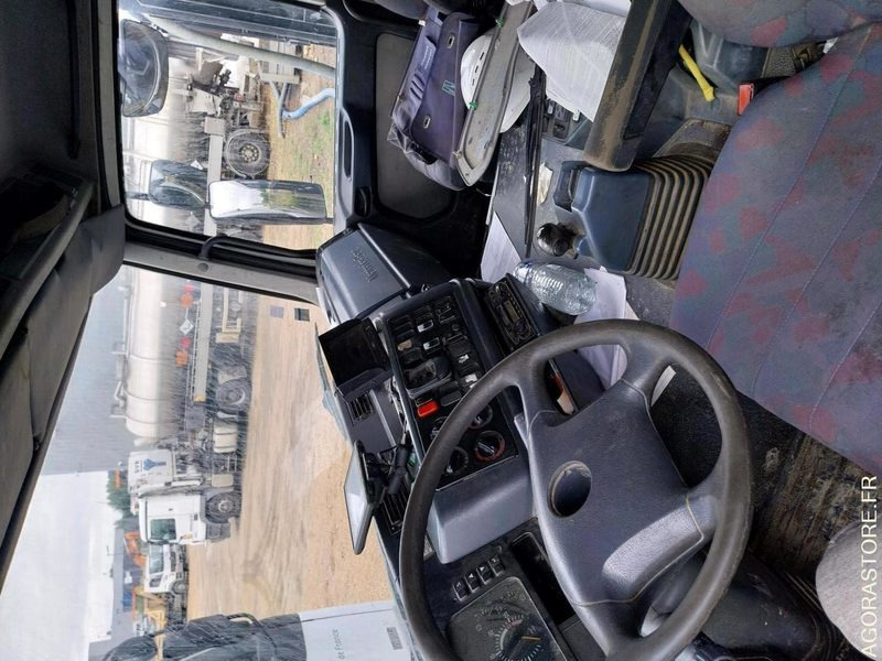 MERCEDES ACTROS 2031 Hydrocureur 2001 (475000KM) NON ROULANT EXPORT UNIQUEMENT - Limpieza de alcantarillado: foto 4 MERCEDES ACTROS 2031 Hydrocureur 2001 (475000KM) NON ROULANT EXPORT UNIQUEMENT - Limpieza de alcantarillado: foto 4
