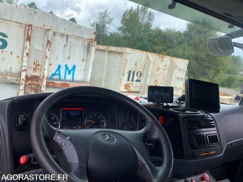 MERCEDES AXOR 26T-21m3 - 287235 kms - 2014 - Camión de basura: foto 4 MERCEDES AXOR 26T-21m3 - 287235 kms - 2014 - Camión de basura: foto 4