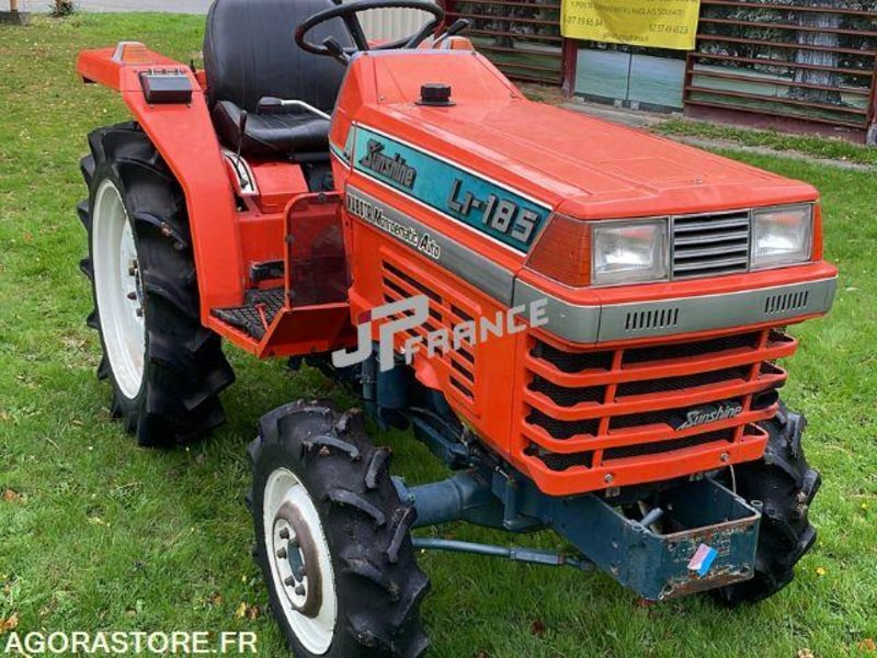MICROTRACTEUR KUBOTA L1-185 4RM 3 CYLINDRES DIESEL 1300CM3 DANS L'ETAT - Tractor: foto 1 MICROTRACTEUR KUBOTA L1-185 4RM 3 CYLINDRES DIESEL 1300CM3 DANS L'ETAT - Tractor: foto 1