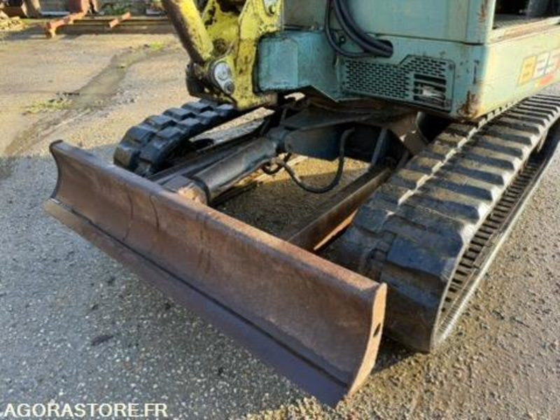 Excavadora MINI-PELLE - YANMAR B25 V - 2,7 Tonnes - 2000 - 8471H: foto 8 Excavadora MINI-PELLE - YANMAR B25 V - 2,7 Tonnes - 2000 - 8471H: foto 8