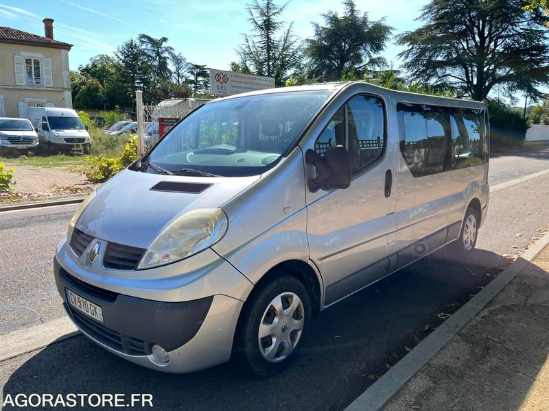 MINIBUS VL - 9 PLACES - TRAFIC - L2 H1 - 115 CH - CLIM- 165200 KMS - ATTELAGE - Minibús, Furgoneta de pasajeros: foto 3 MINIBUS VL - 9 PLACES - TRAFIC - L2 H1 - 115 CH - CLIM- 165200 KMS - ATTELAGE - Minibús, Furgoneta de pasajeros: foto 3