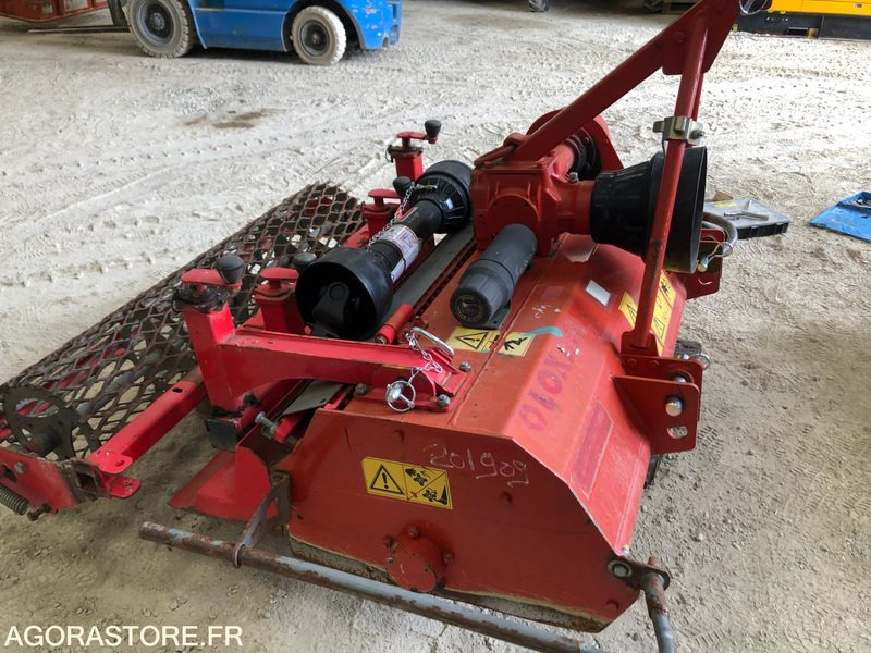 Enfouisseur de pierres DAIRON RD100NIV pour micro tracteur 22-35CV - Maquinaria agrícola: foto 3 Enfouisseur de pierres DAIRON RD100NIV pour micro tracteur 22-35CV - Maquinaria agrícola: foto 3
