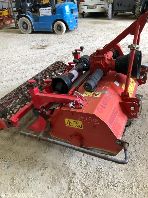 Enfouisseur de pierres DAIRON RD100NIV pour micro tracteur 22-35CV - Maquinaria agrícola: foto 4 Enfouisseur de pierres DAIRON RD100NIV pour micro tracteur 22-35CV - Maquinaria agrícola: foto 4