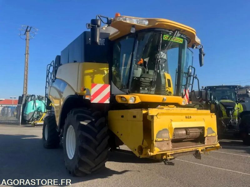 MOISSONNEUSE NEW HOLLAND CR 9060 - 2007 / 3515H - Maquinaria agrícola: foto 4 MOISSONNEUSE NEW HOLLAND CR 9060 - 2007 / 3515H - Maquinaria agrícola: foto 4