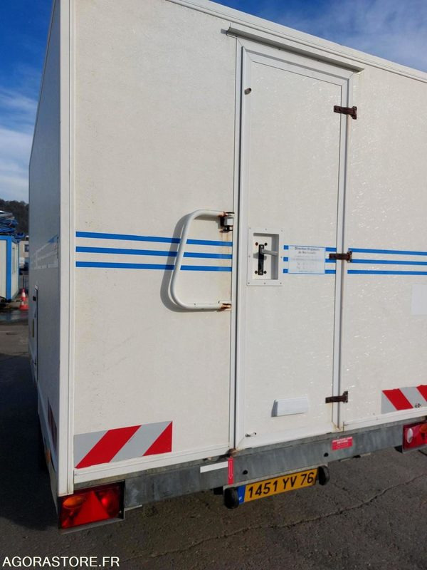 ROULOTTE YSM REVES 4 - 2006 - Maquinaria de construcción: foto 5 ROULOTTE YSM REVES 4 - 2006 - Maquinaria de construcción: foto 5