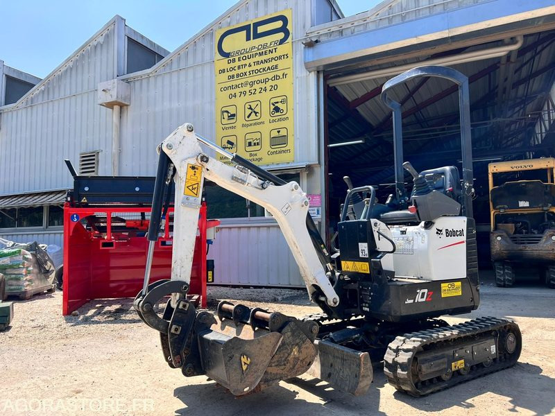 Mini-pelle 1T Bobcat E10 Z comme neuve - Année 2023 - 135heures - Excavadora: foto 1 Mini-pelle 1T Bobcat E10 Z comme neuve - Année 2023 - 135heures - Excavadora: foto 1