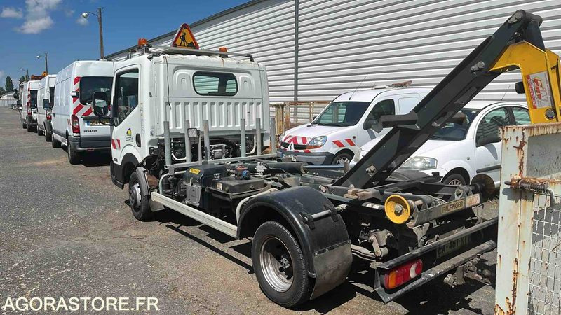 NISSAN CABSTAR - 2016 - 113270kms + benne - Furgoneta basculante: foto 5 NISSAN CABSTAR - 2016 - 113270kms + benne - Furgoneta basculante: foto 5