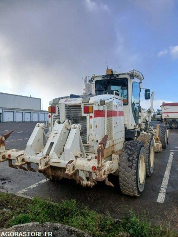 NIVEULEUSE - CATERPILLAR - 120M - 2011 - 12600H - Grader: foto 4 NIVEULEUSE - CATERPILLAR - 120M - 2011 - 12600H - Grader: foto 4