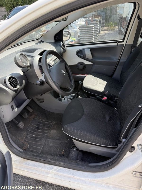 PEUGEOT 107 - CC 404 BL - Coche: foto 5 PEUGEOT 107 - CC 404 BL - Coche: foto 5