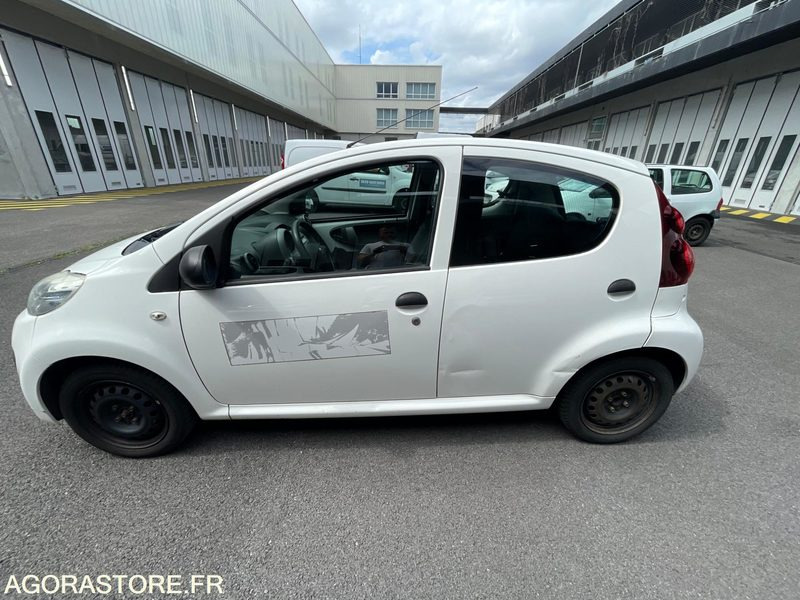 PEUGEOT 107 CL-911-LP - Coche: foto 3 PEUGEOT 107 CL-911-LP - Coche: foto 3