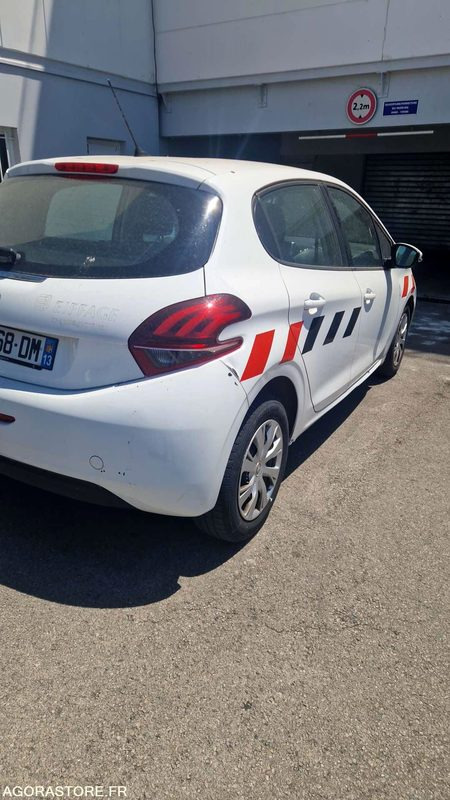PEUGEOT 208 - 2018 / 124925KM - Coche: foto 3 PEUGEOT 208 - 2018 / 124925KM - Coche: foto 3
