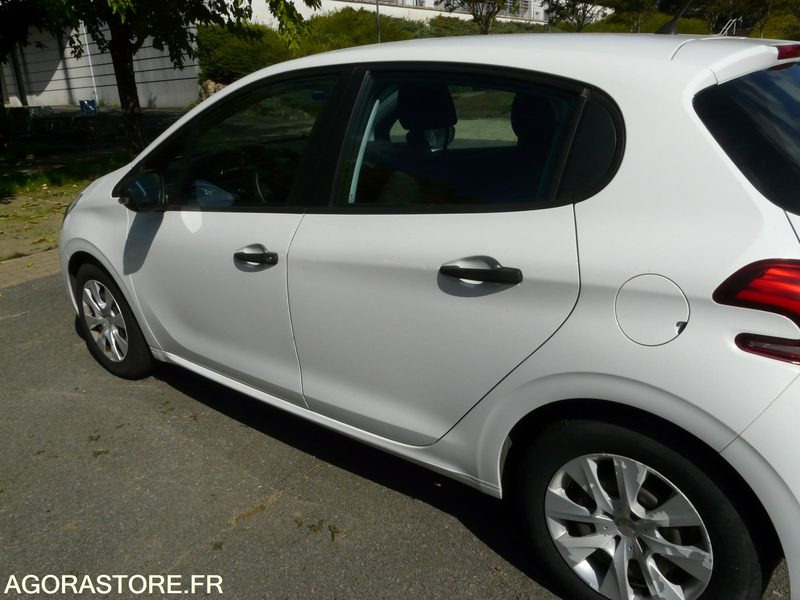 PEUGEOT 208 DX177CZ - Coche: foto 5 PEUGEOT 208 DX177CZ - Coche: foto 5