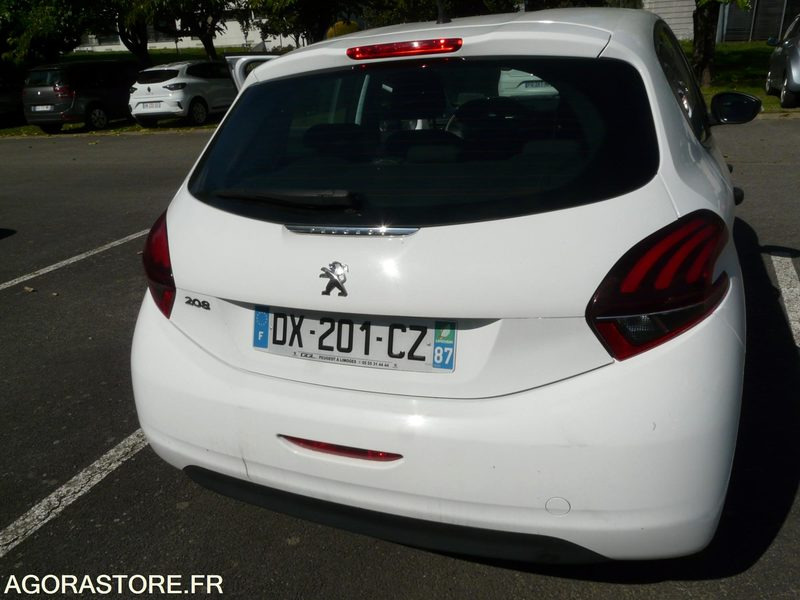 PEUGEOT 208 DX201CZ - Coche: foto 3 PEUGEOT 208 DX201CZ - Coche: foto 3