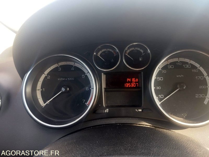 PEUGEOT 308 - 2009 - 135 296 KILOMÈTRES - Coche: foto 5 PEUGEOT 308 - 2009 - 135 296 KILOMÈTRES - Coche: foto 5