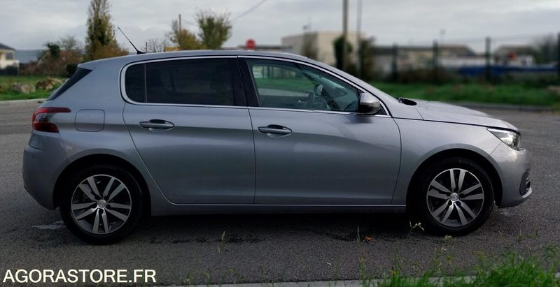 PEUGEOT 308 phase II - 110ch - 2019 - 88946km - ESSENCE - Coche: foto 4 PEUGEOT 308 phase II - 110ch - 2019 - 88946km - ESSENCE - Coche: foto 4