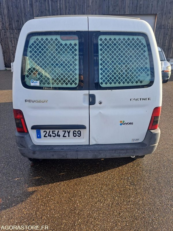 PEUGEOT PARTNER 103583kms 2004 - Furgoneta pequeña: foto 5 PEUGEOT PARTNER 103583kms 2004 - Furgoneta pequeña: foto 5