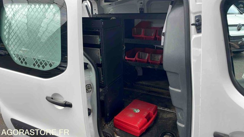 PEUGEOT PARTNER DANGEL - 2016 - 194550KM - EE566FD - Furgoneta pequeña: foto 5 PEUGEOT PARTNER DANGEL - 2016 - 194550KM - EE566FD - Furgoneta pequeña: foto 5